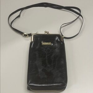 Andoilt Elegant Black Crossbody Bag with Gold Accents